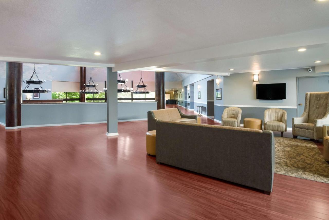 Surestay Plus Hotel By Best Western Reno Airport Εξωτερικό φωτογραφία