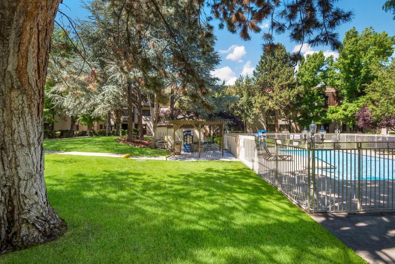 Surestay Plus Hotel By Best Western Reno Airport Εξωτερικό φωτογραφία