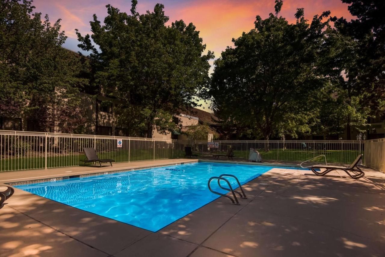 Surestay Plus Hotel By Best Western Reno Airport Εξωτερικό φωτογραφία